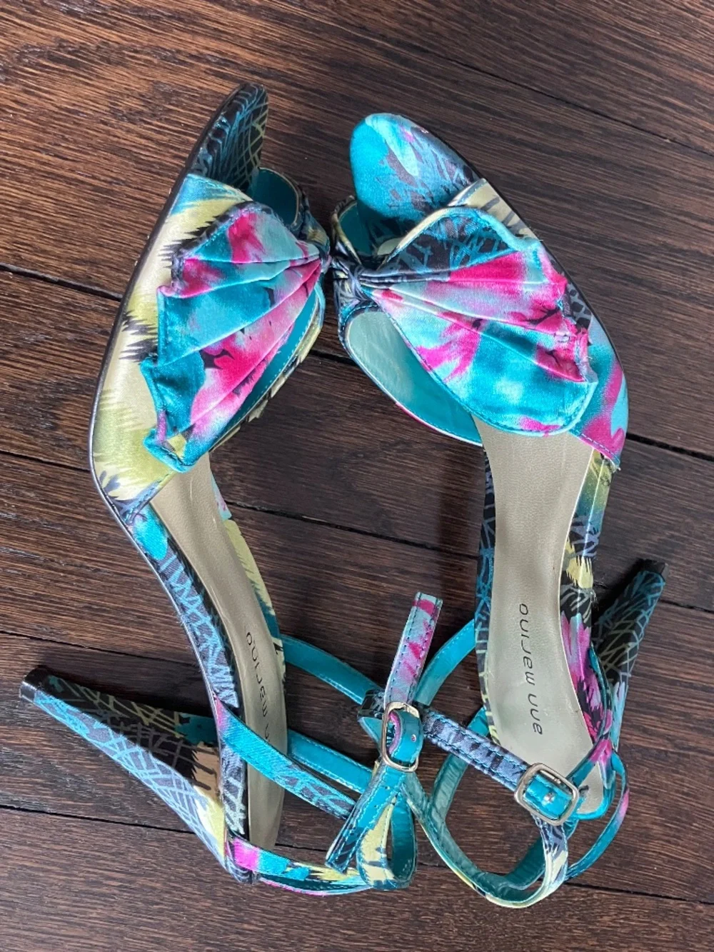 Ann Marino Multicolor Strappy Heels SZ 8.5